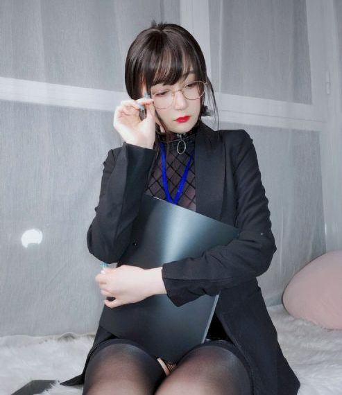 欧美潜水女图片大全_1080免费观看视频