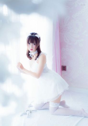 欧美小模特拍照_DVD高清完整版播放