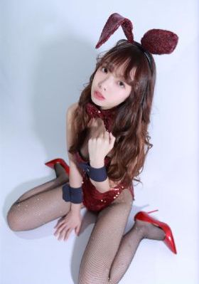 国产女人喷水_BD英语天堂在线