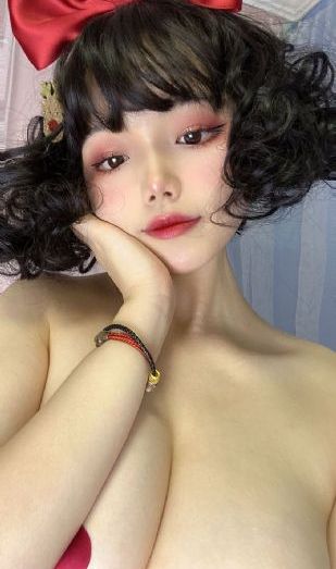 国产在线洲第一区香蕉_BD迅雷电影在线