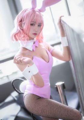 欧美一二三区大肥婆_DVD在线播放