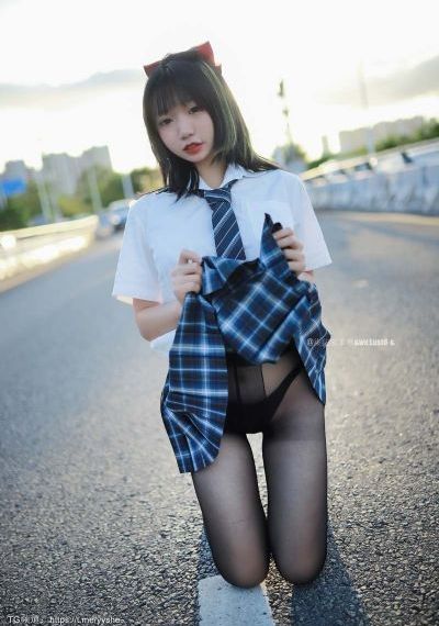 苹果洗手间截一段小视频原声_1080P免费观看最新